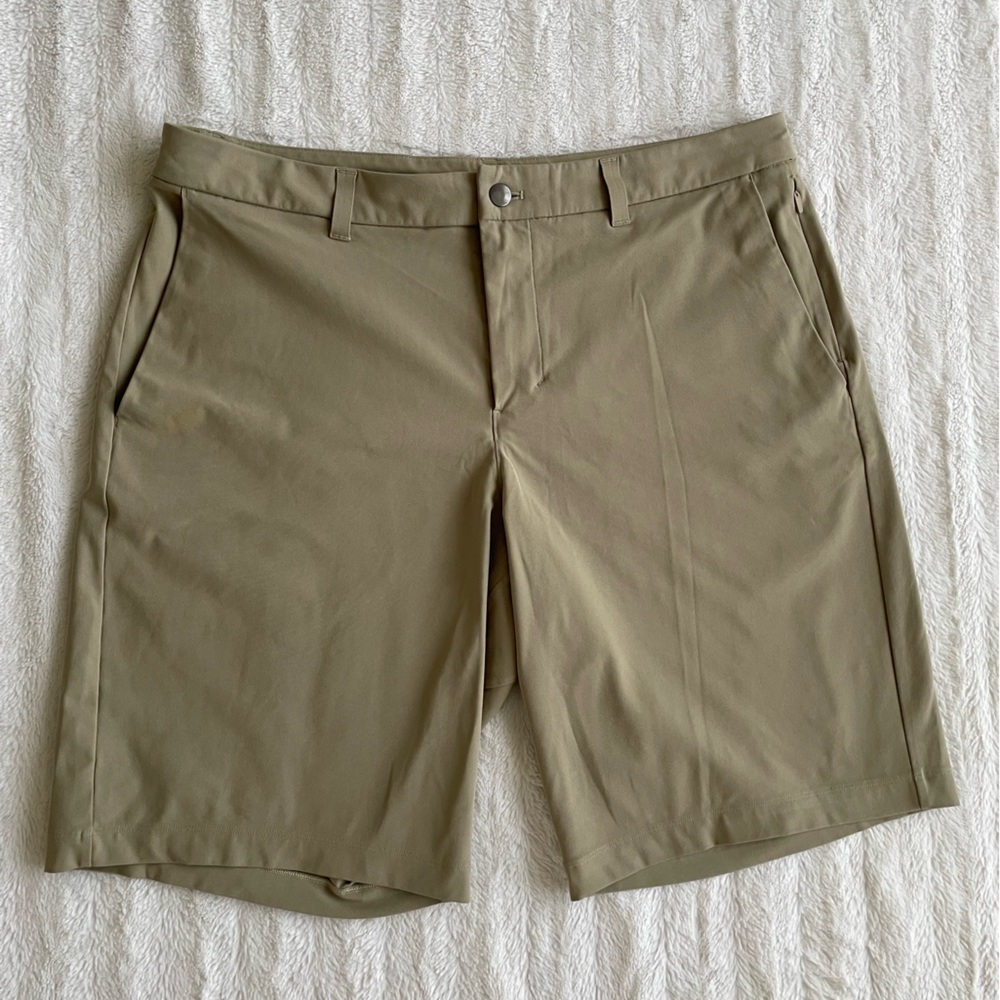 Lululemon Shorts size 36